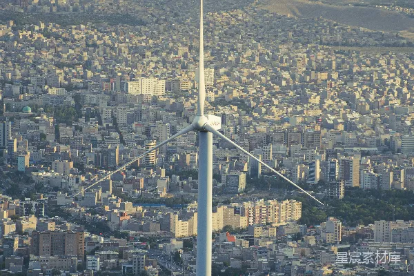 高清摄影 城市中一座巨大的白色塔楼