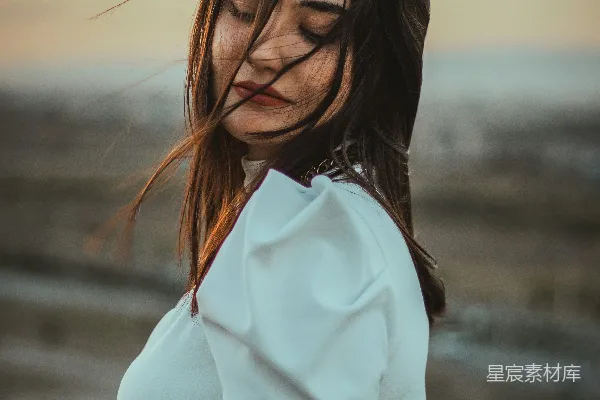 高清摄影 留长发的人