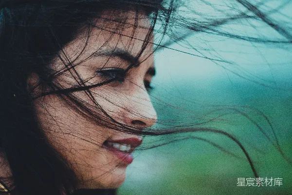 高清摄影 黑发棕眼的女人