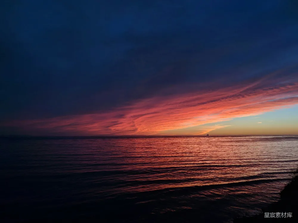 高清摄影 夕阳下的水域