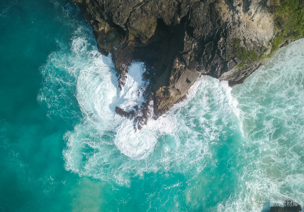 高清摄影 白天的海岸岩石形态 aerial 照片