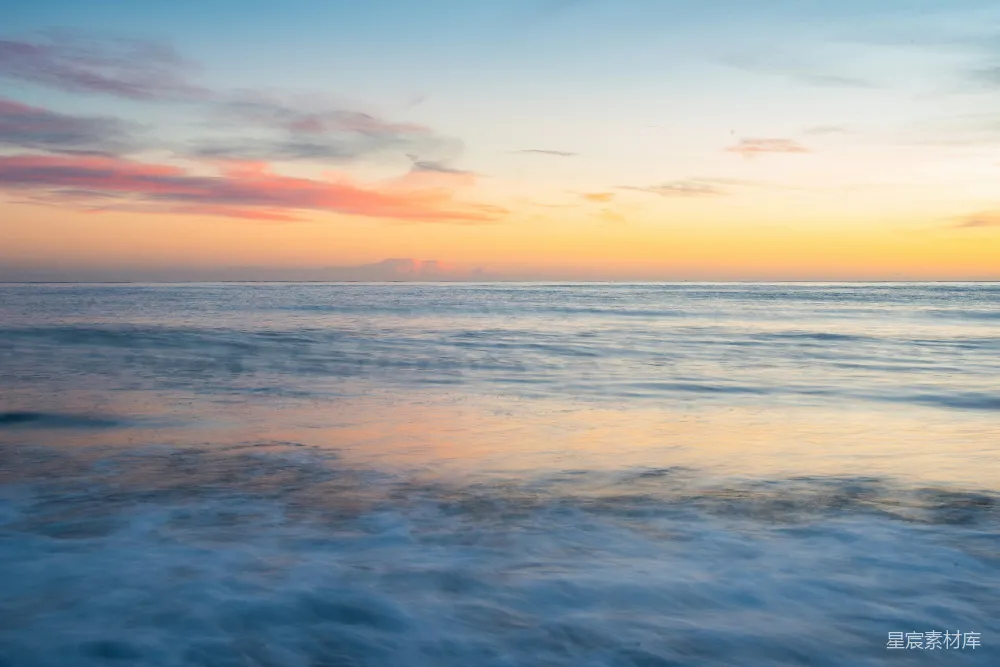 高清摄影  夕阳下的蓝色海洋