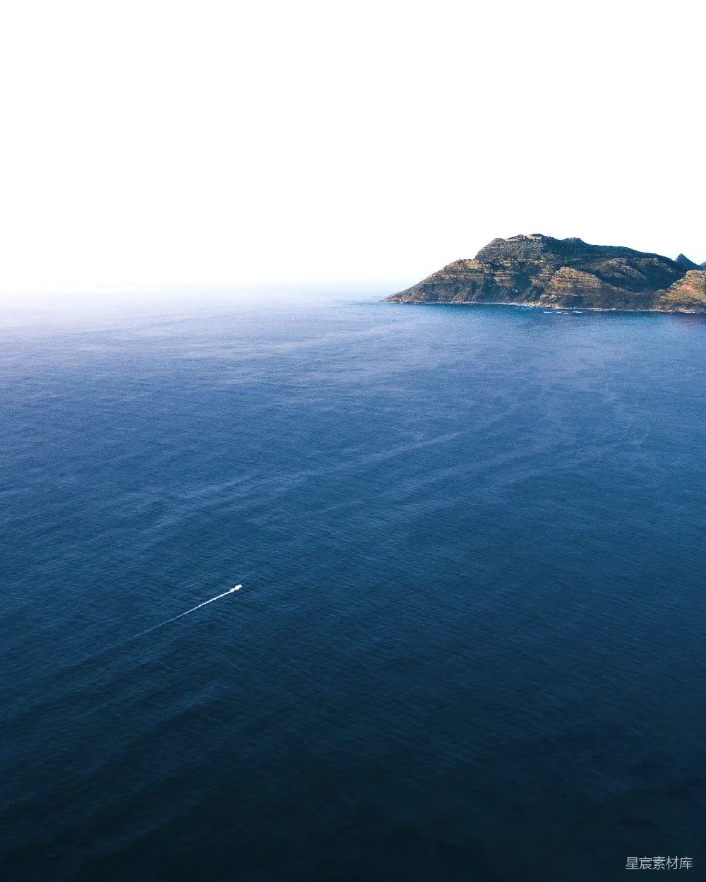 高清摄影 山间白天的海