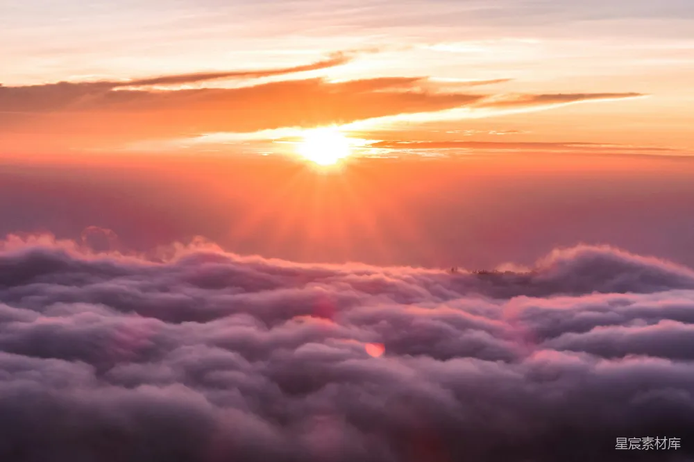 高清摄影 夕阳背景下的云朵