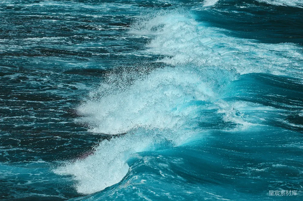 高清摄影 海浪拍打岸边
