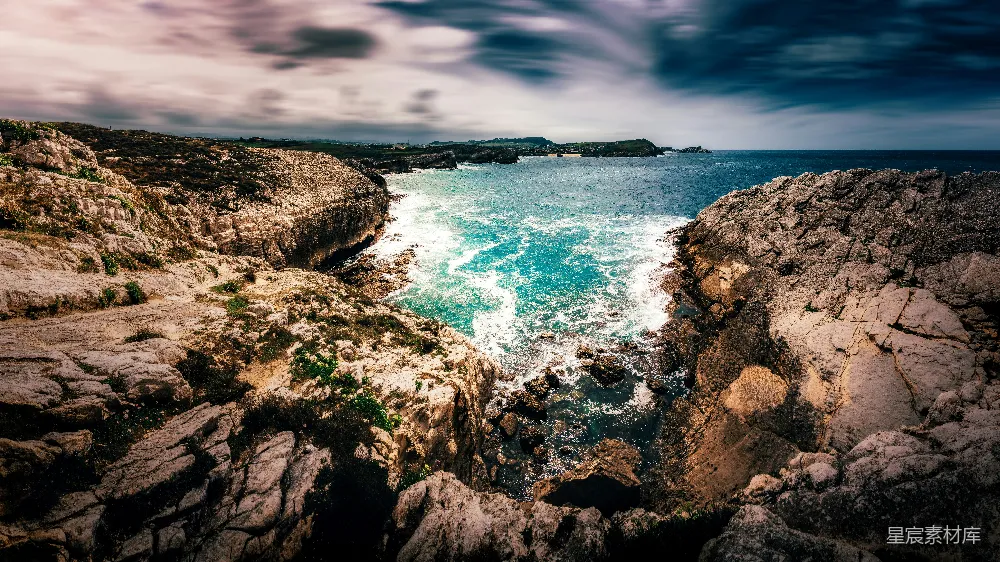 高清摄影 悬崖上俯瞰的大海景色