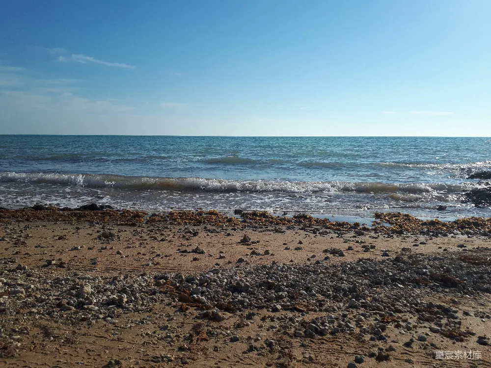 高清摄影  海滩上看向大海的景色