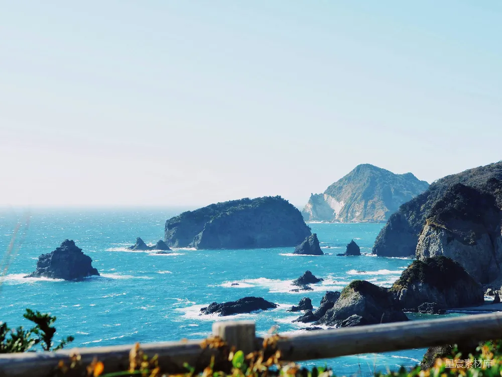 高清摄影 山间白天的水域