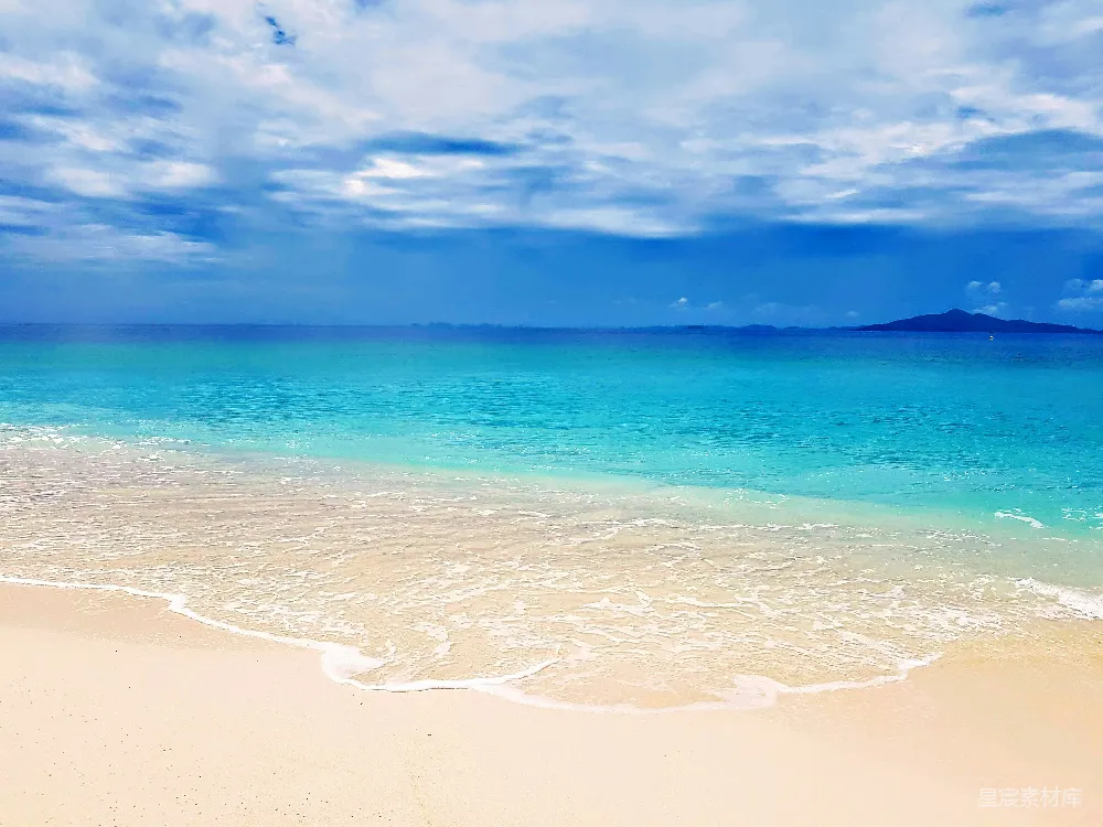 高清摄影 白天海面平静