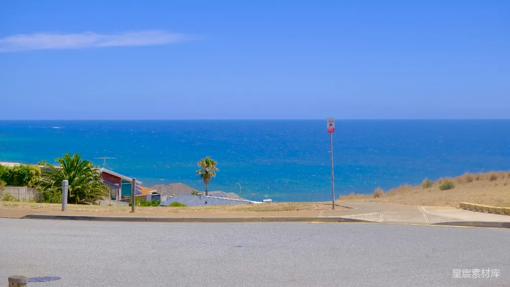 高清摄影 山顶上俯瞰的大海美景