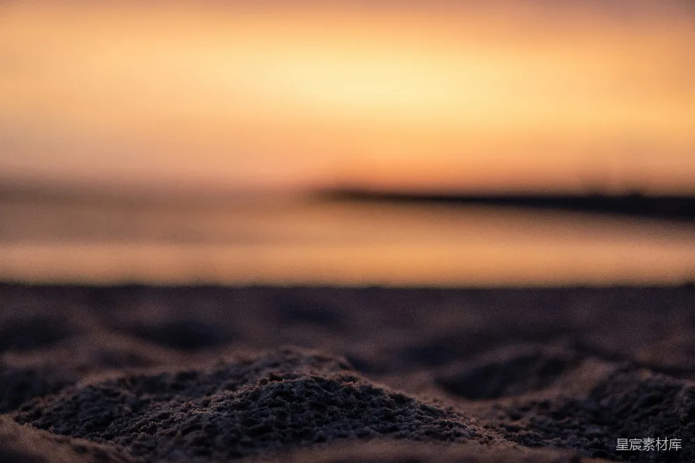 高清摄影 海滩上的一处特写镜头：沙粒