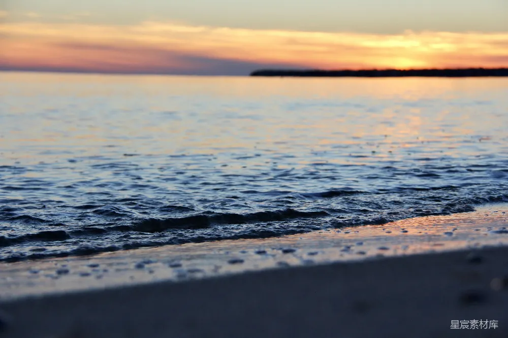 高清摄影  夕阳下的海景俯瞰海滩