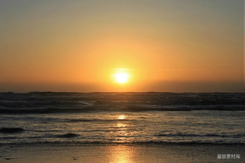 高清摄影 夕阳下的水面
