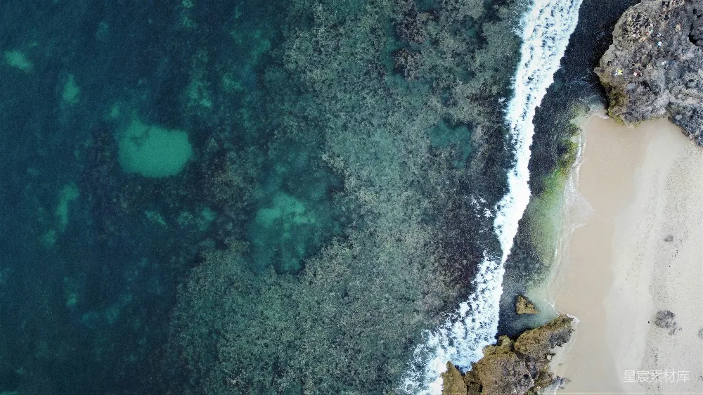 高清摄影 海滩和海洋的空中俯视图