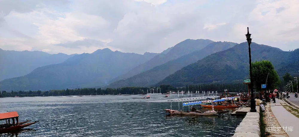 高清摄影 一片水域里满是船只