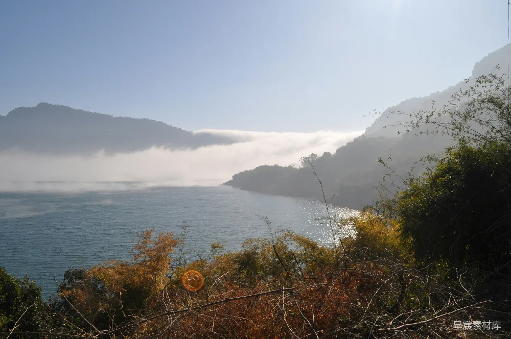 高清摄影 山间近水