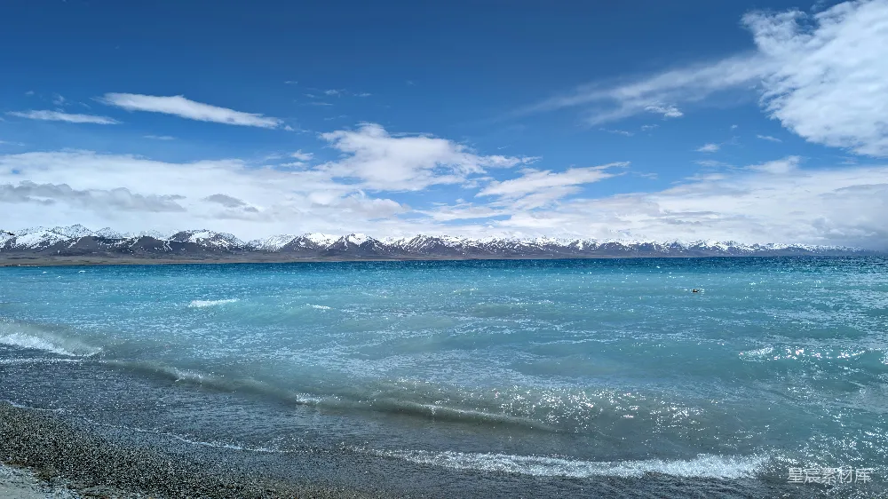 高清摄影 海边海滩上俯瞰的大海景色