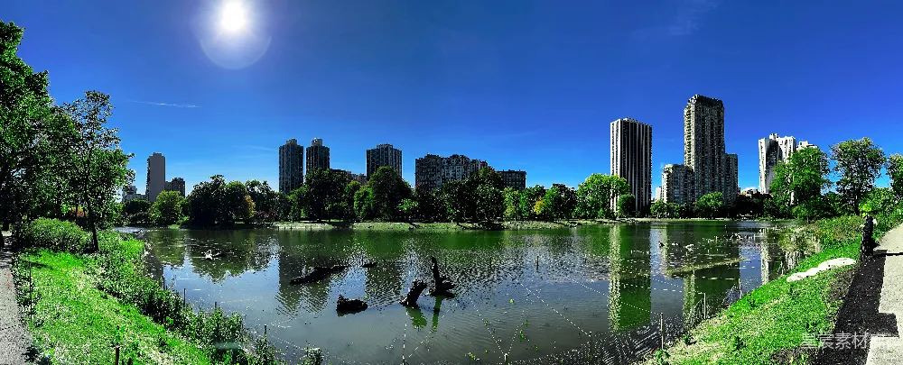 高清摄影 背景中有座城市的水域