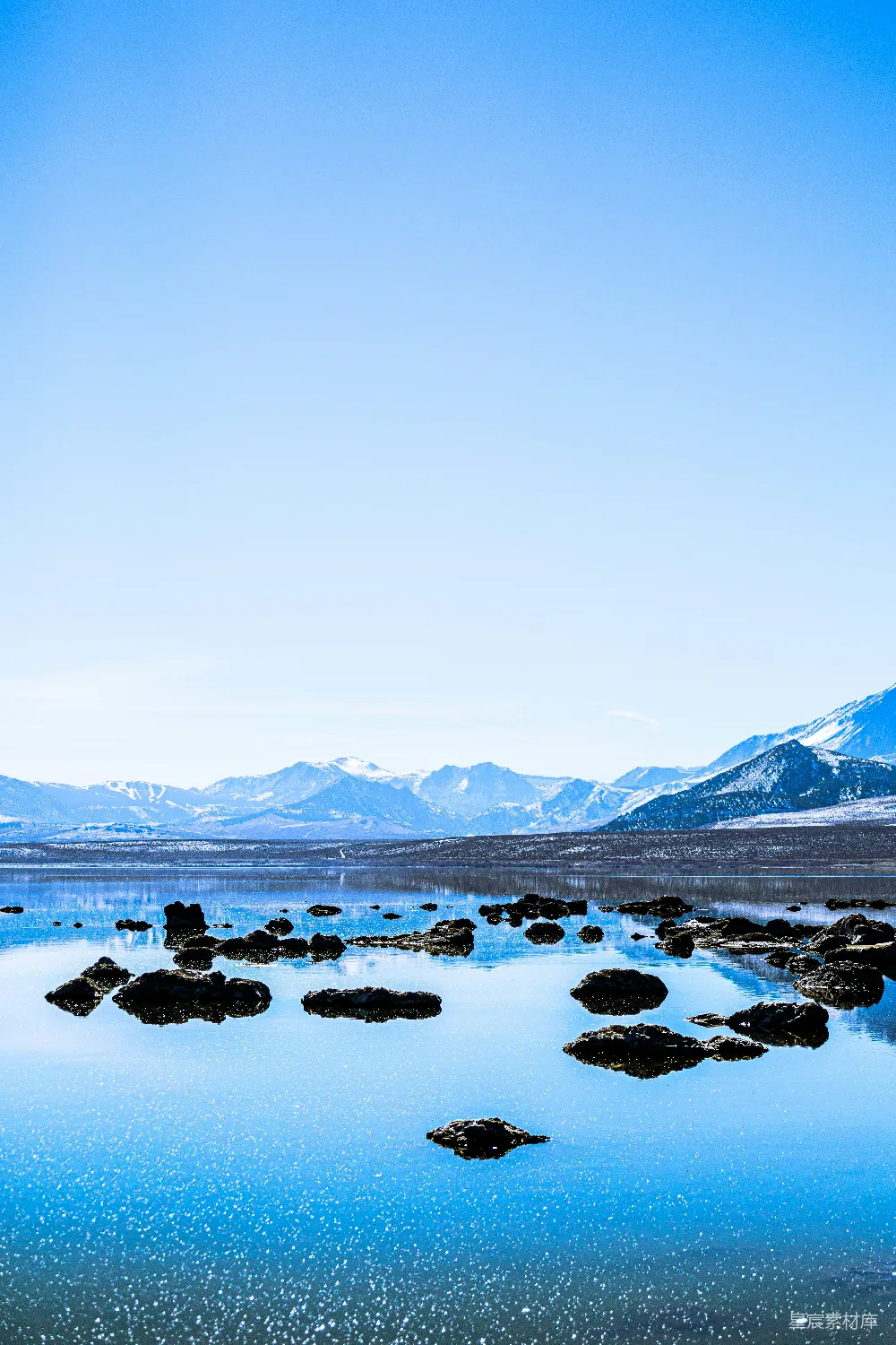 高清摄影  白天覆雪的山峦
