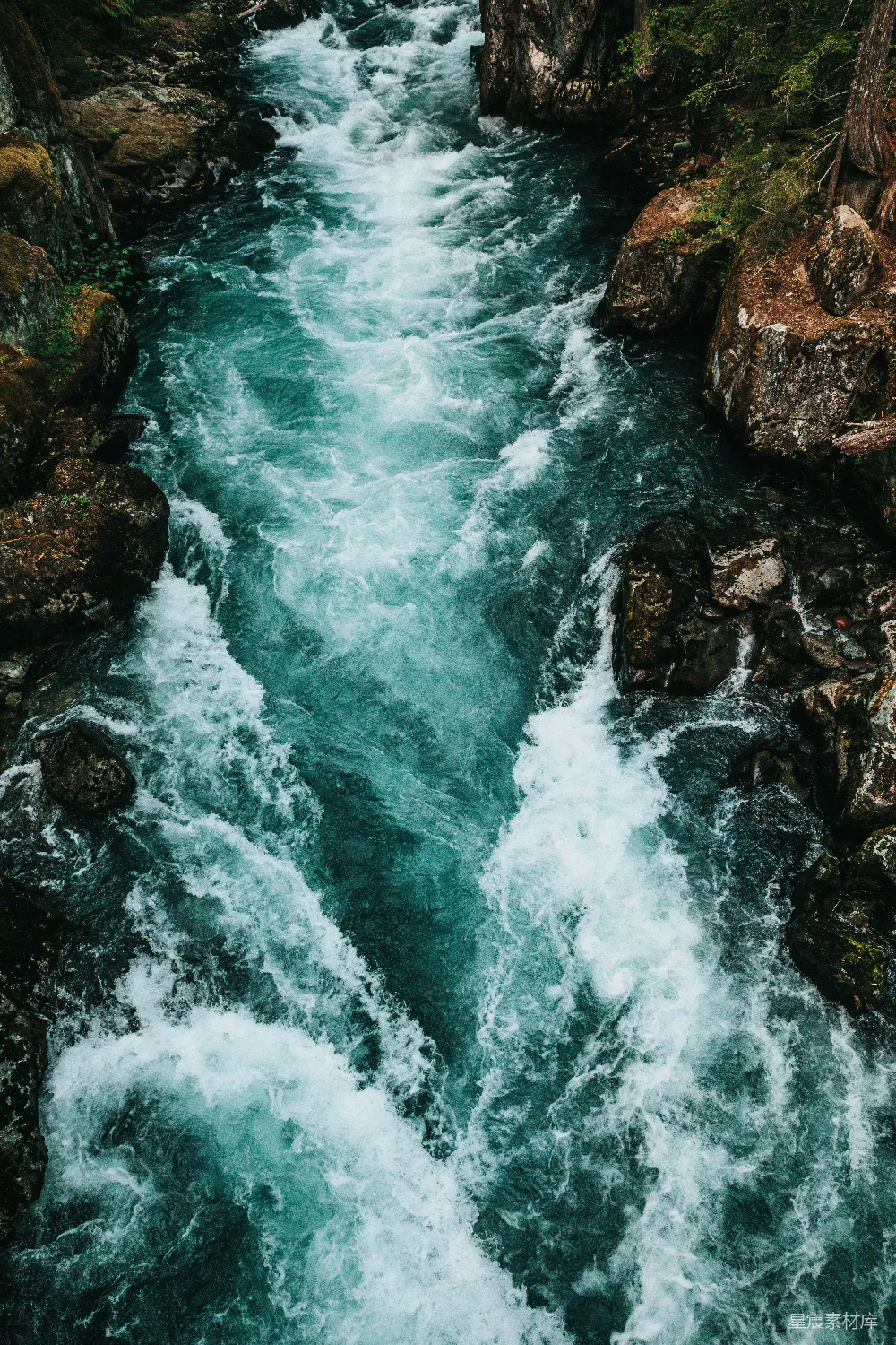 高清摄影 流淌的河流