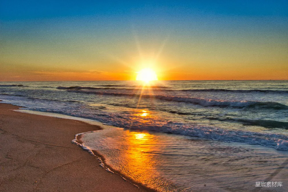 高清摄影 夕阳下的海岸摄影