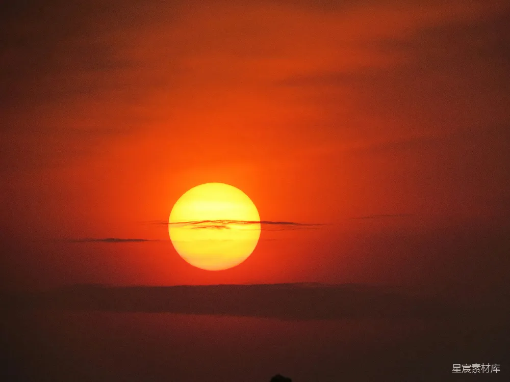 高清摄影 夕阳西下，映红天际。