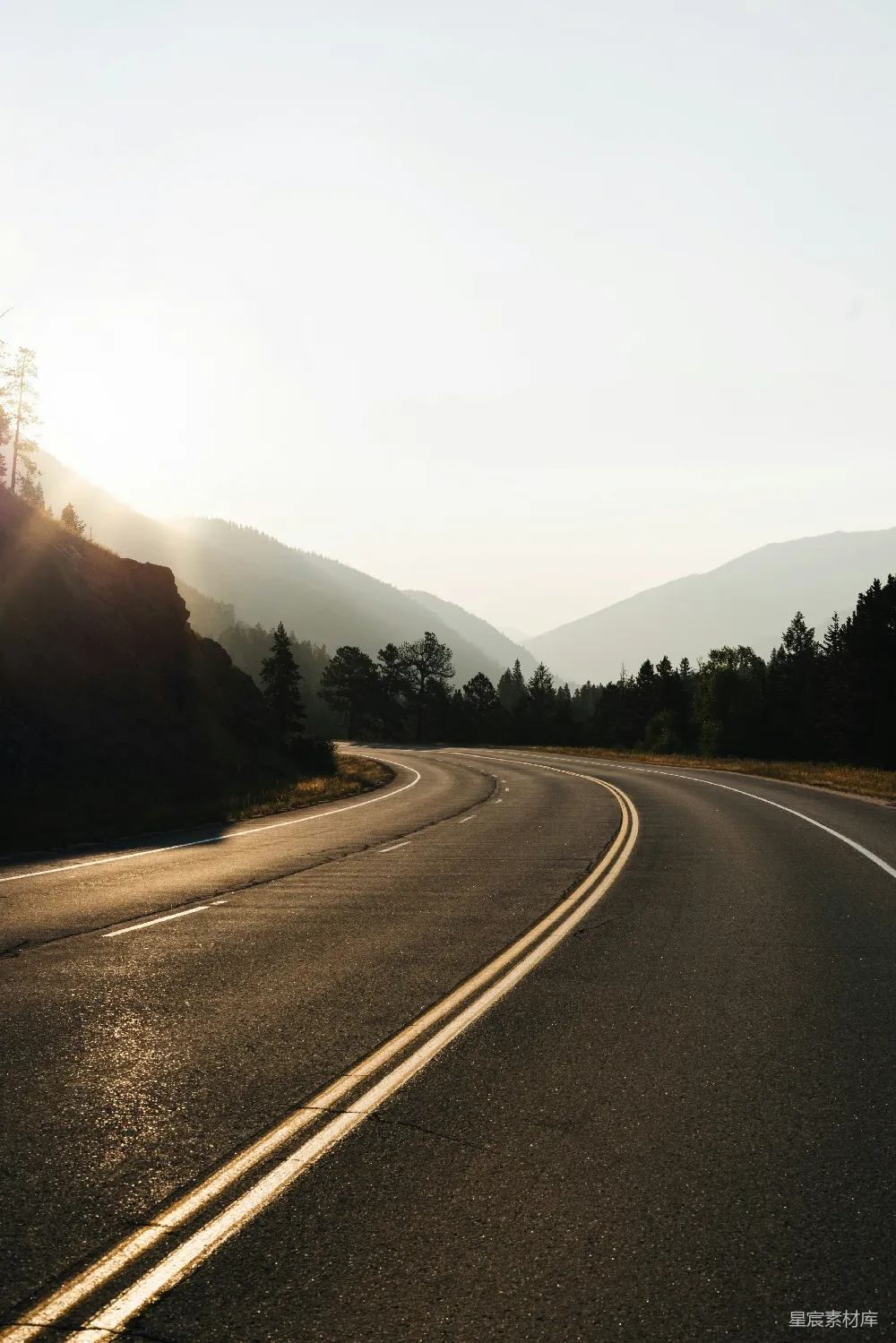 高清摄影 空旷弯曲的道路