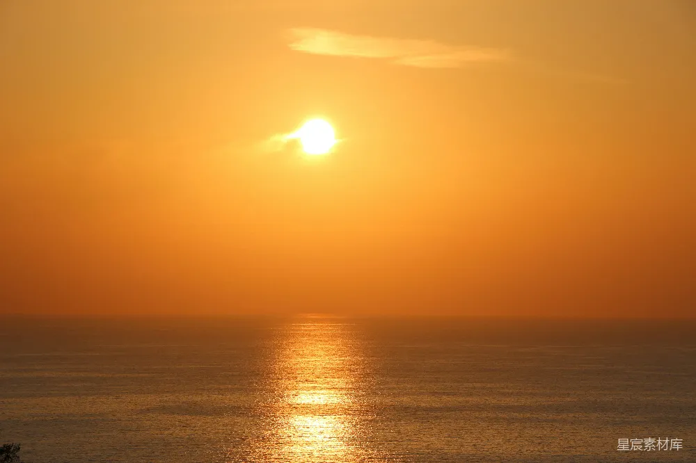 高清摄影 夕阳下的水域