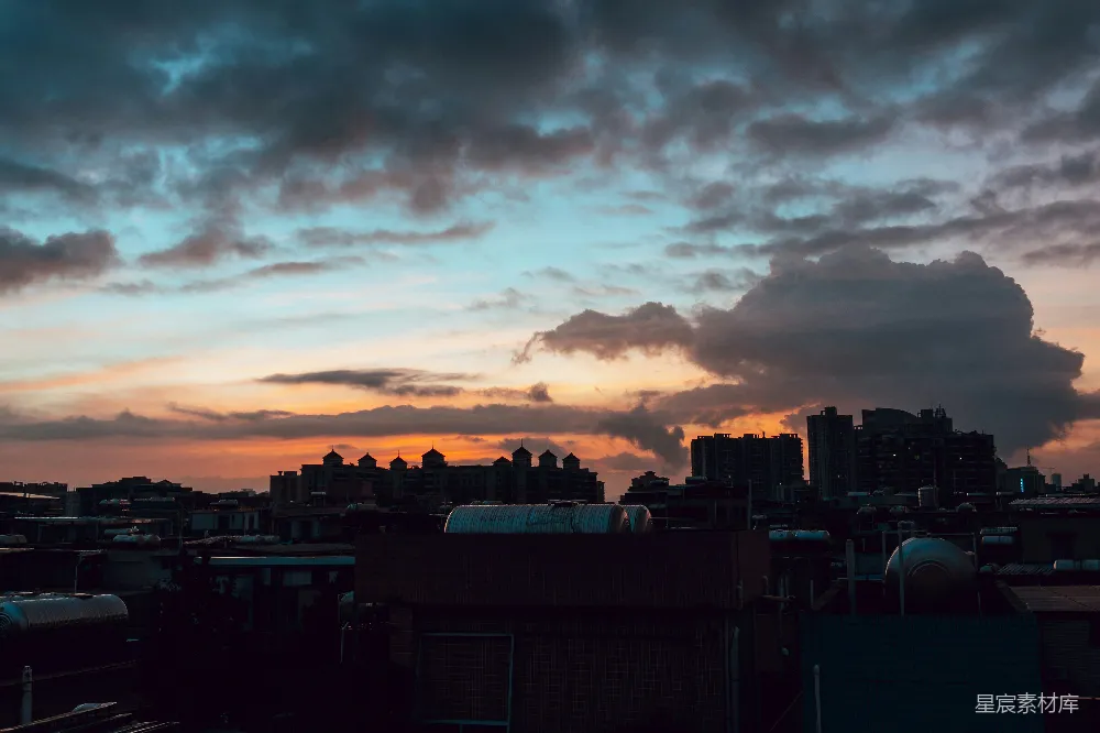 高清摄影 屋顶上看日落的城市景象