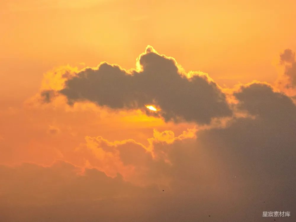 高清摄影 夕阳下的云彩