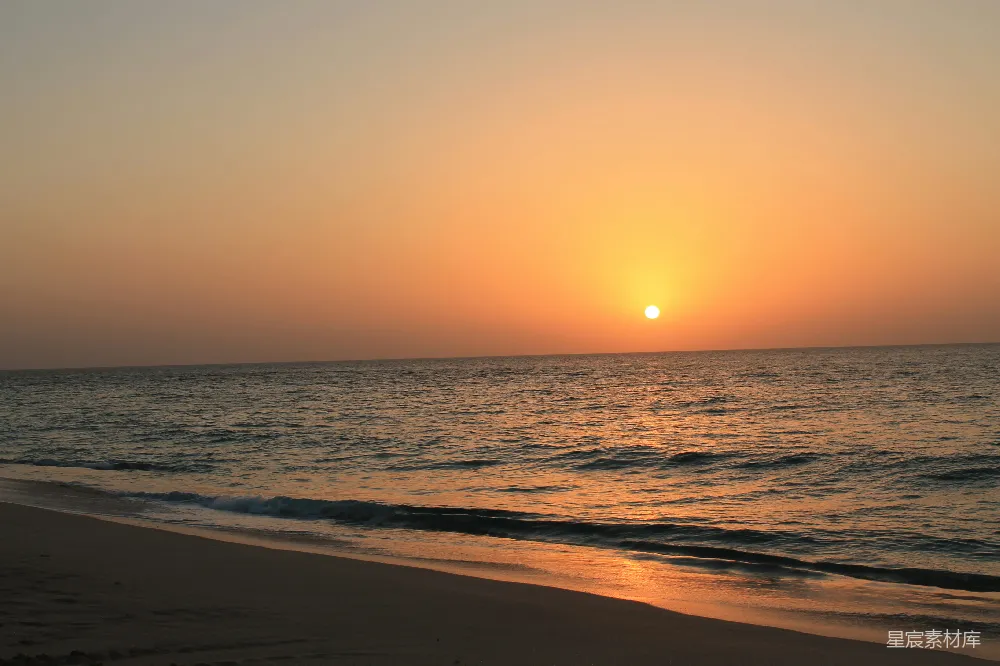 高清摄影 夕阳下的水面