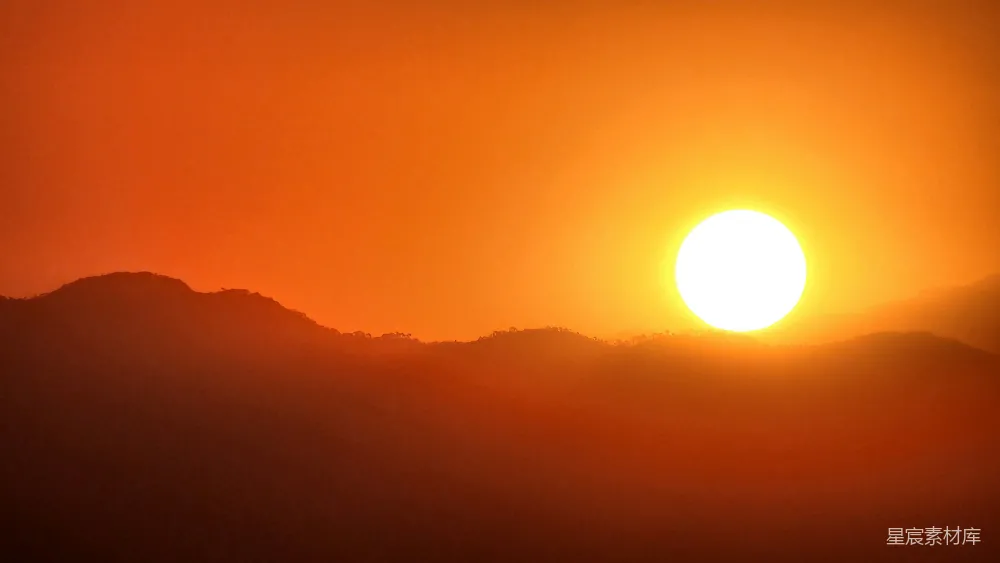 高清摄影 山峦之上夕阳西下