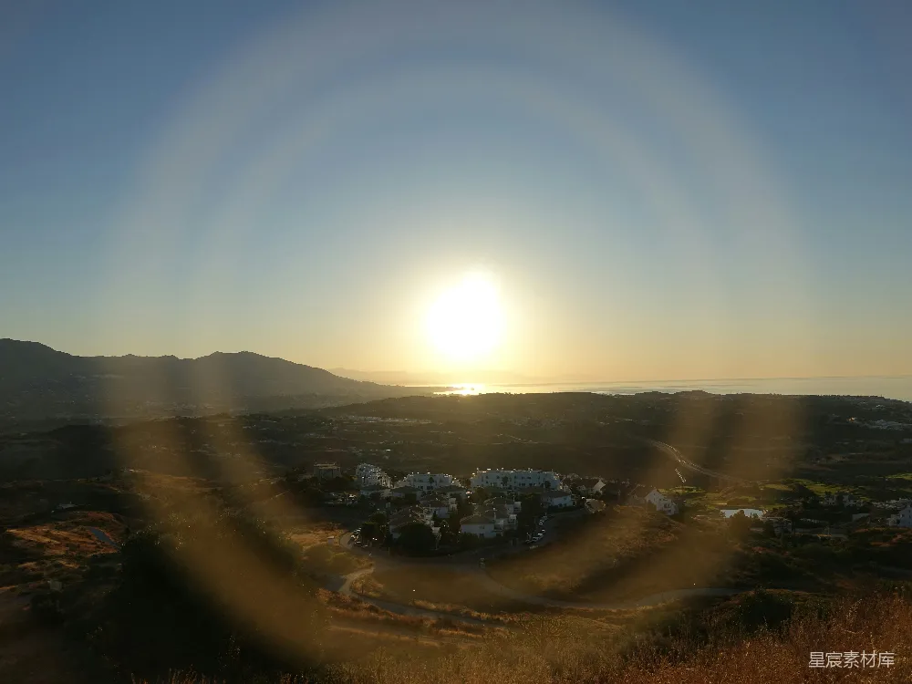 高清摄影 夕阳西下在一座小镇上