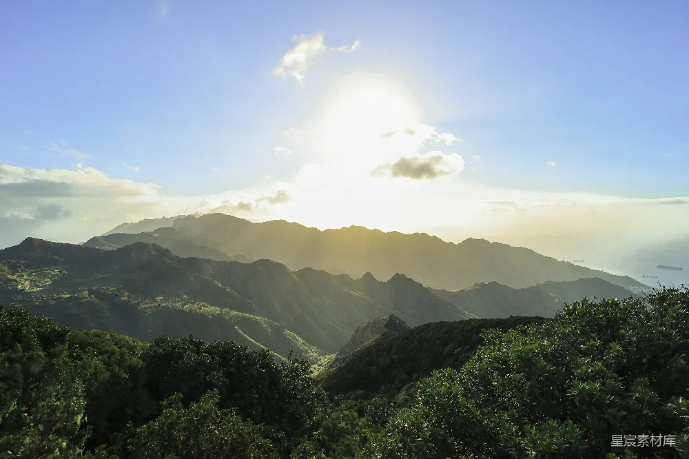 高清摄影 山峦之上阳光灿烂
