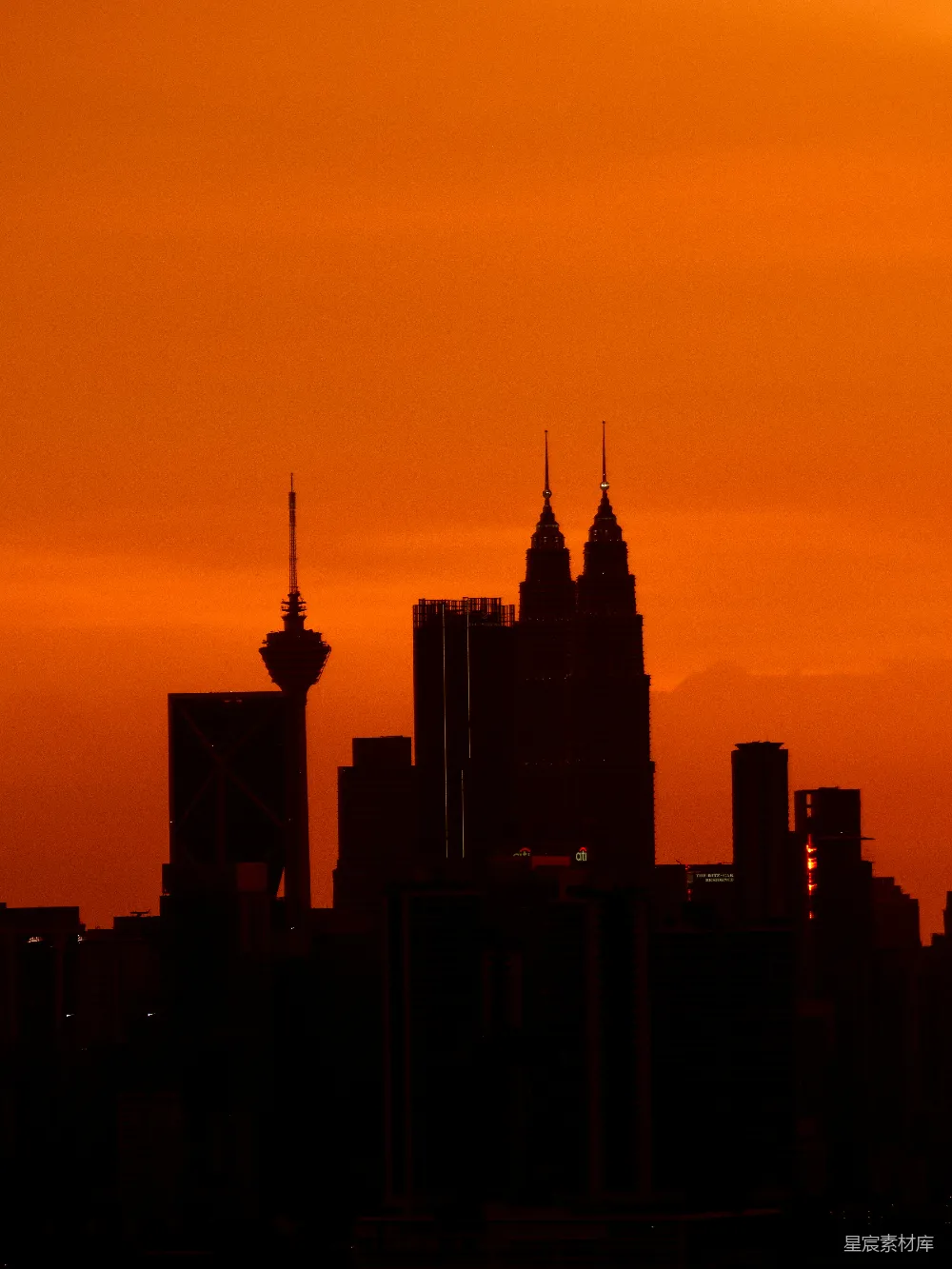 高清摄影 夕阳下的城市天际线