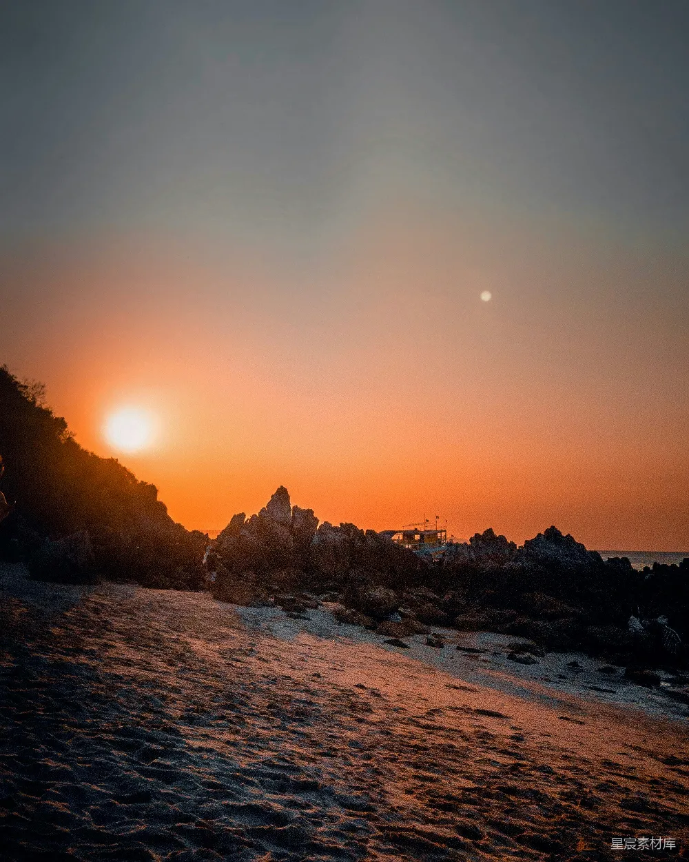 高清摄影 夕阳下山的轮廓