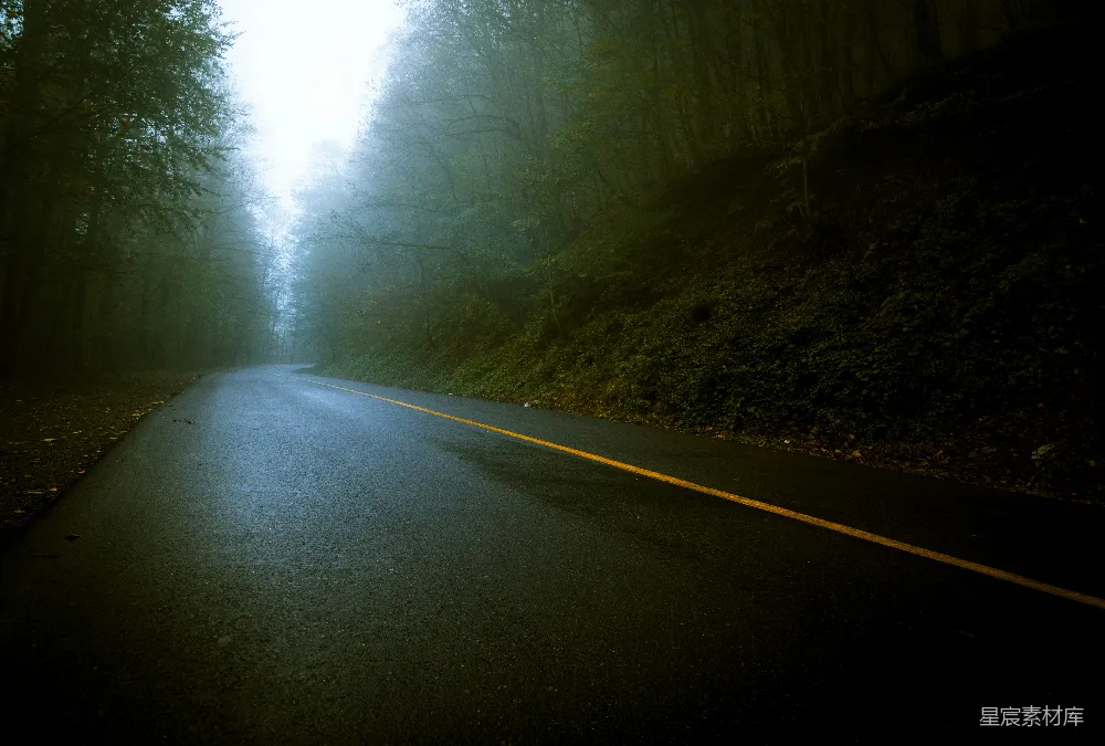 高清摄影 白天的空旷道路