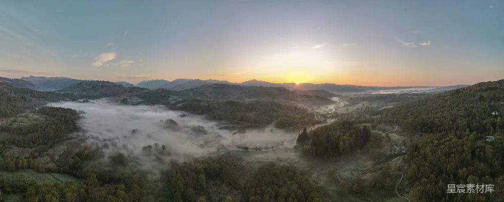高清摄影 山间山谷的太阳正在落下