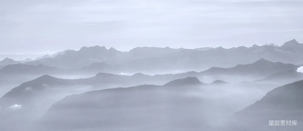 高清摄影 黑山披上白纱