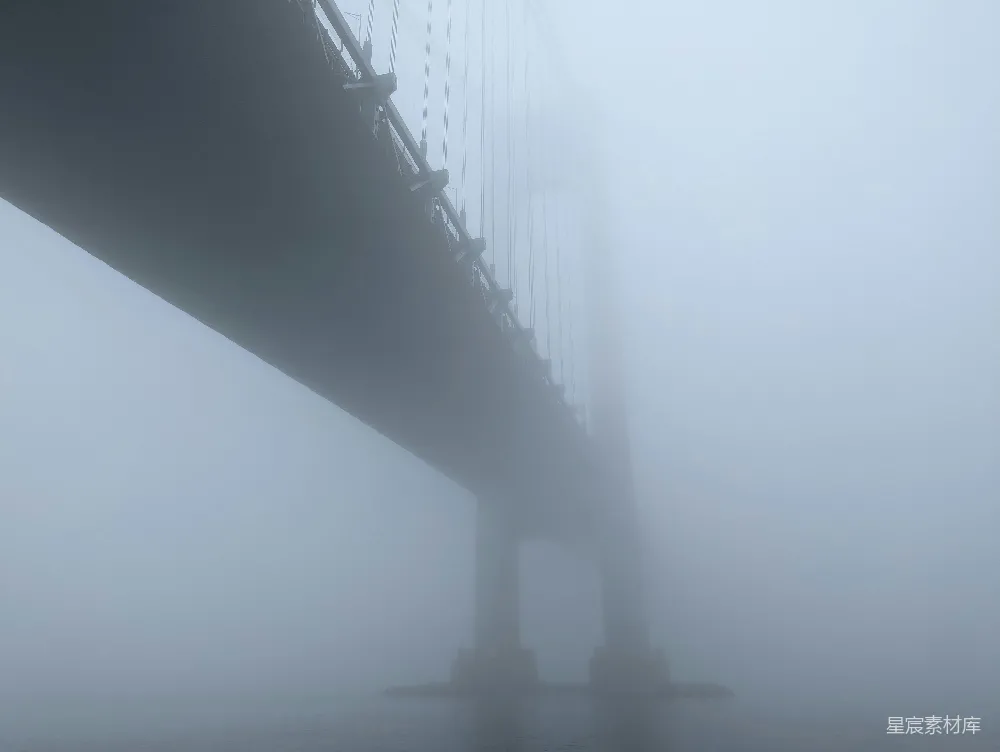 高清摄影 一幅朦胧的大桥景象