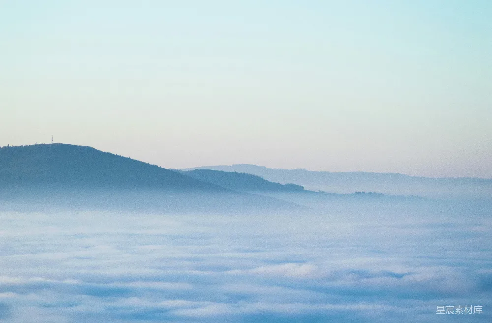 高清摄影 山间云海中的景象