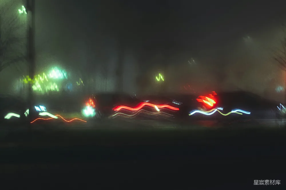 高清摄影 夜景中的一张模糊的照片