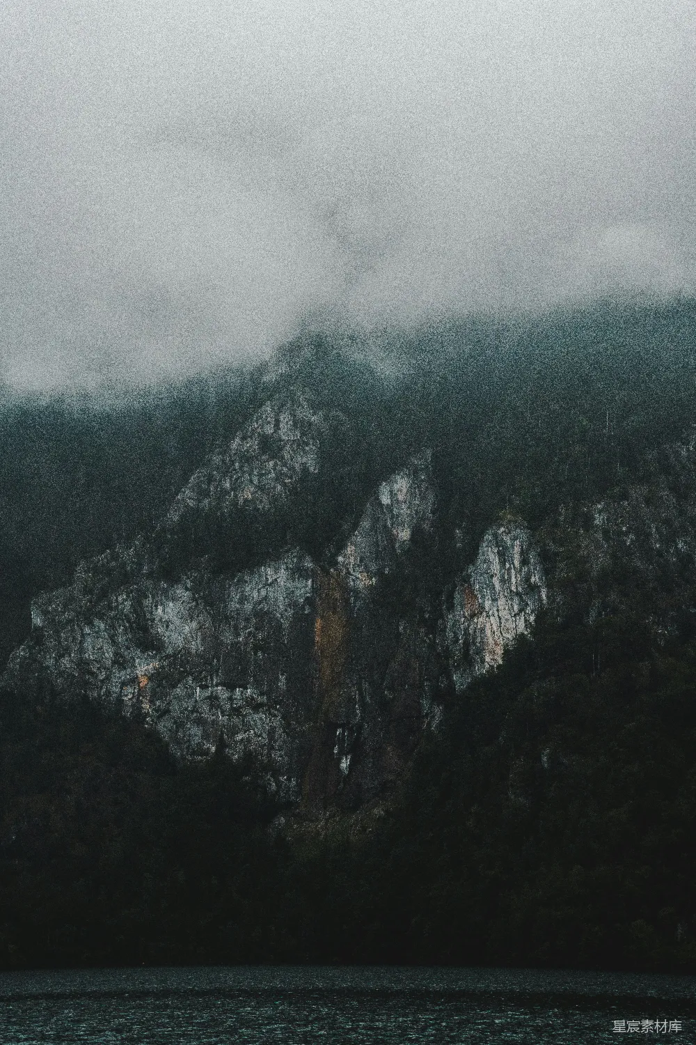 高清摄影 白天灰山