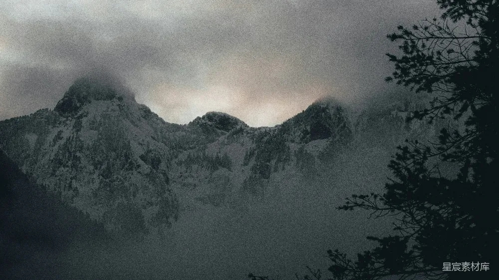 高清摄影 白天覆雪的山峰