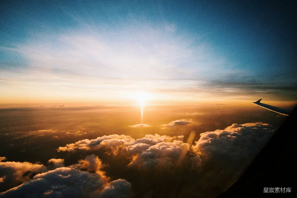 高清摄影 夕阳下海市蜃楼的 aerial 视角