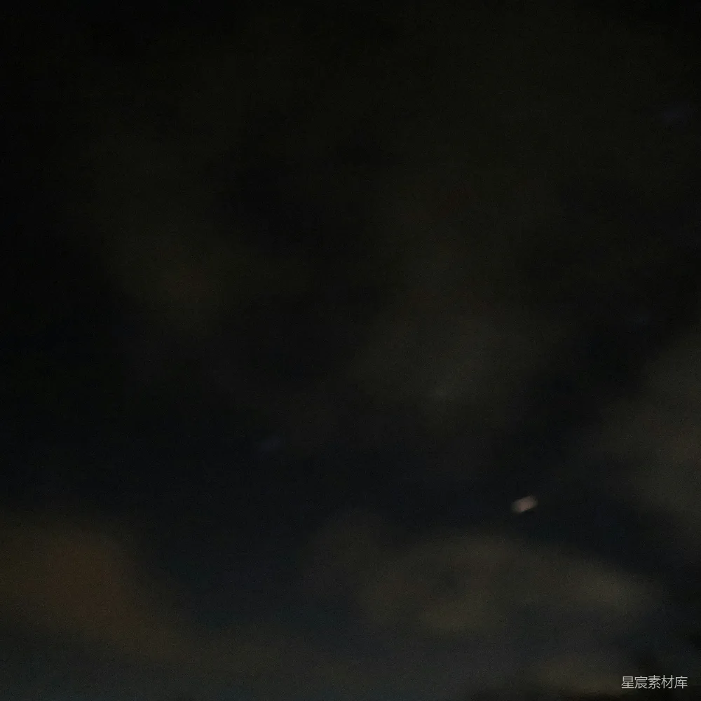 高清摄影 满月下的黑暗天空