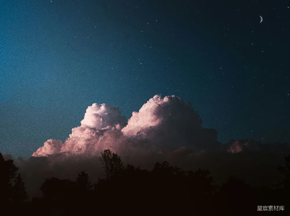 高清摄影 满月夜空中有云朵