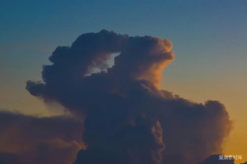 高清摄影 天空中巨大的爆炸
