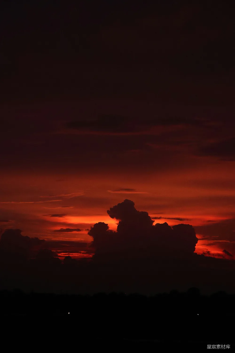 高清摄影 山头的夕阳