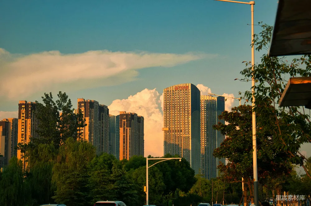 高清摄影 背景中有高大建筑的城市风景